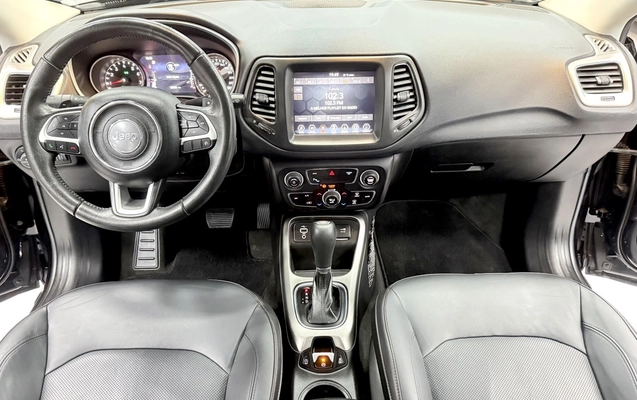 imagem-https://www.socarrao.com.br/sc-vehicle-images-prod/3698295/1788797465155-1_115232.jpg