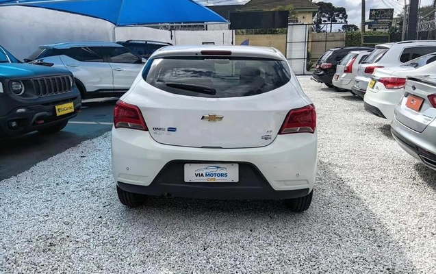 imagem-https://www.socarrao.com.br/sc-vehicle-images-prod/3698347/1789404823262-8455028_15_B_db00ee556d.jpeg
