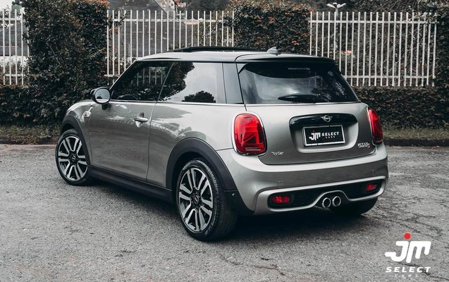 imagem-https://www.socarrao.com.br/sc-vehicle-images-prod/3698358/1789502715536-8371216_11_B_90170e036a.jpeg