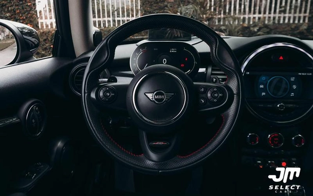 imagem-https://www.socarrao.com.br/sc-vehicle-images-prod/3698358/1789502715540-8371216_11_B_747a3e0cde.jpeg
