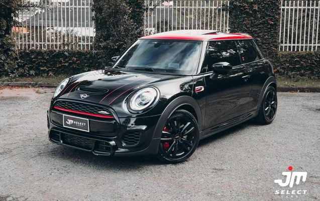 imagem-https://www.socarrao.com.br/sc-vehicle-images-prod/3698359/1789502743184-8369004_15_B_82d52cf280.jpeg