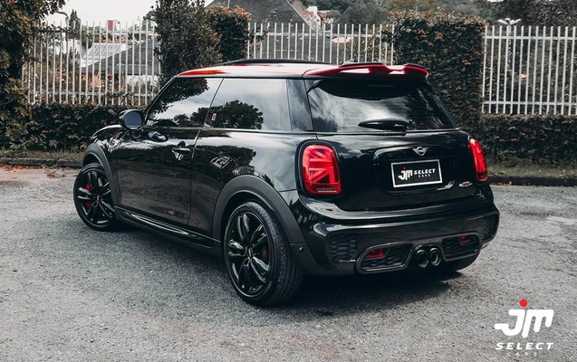 imagem-https://www.socarrao.com.br/sc-vehicle-images-prod/3698359/1789502743187-8369004_20_B_0480914035.jpeg