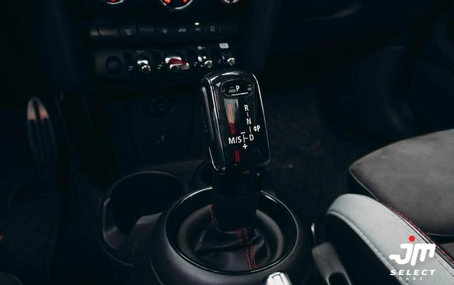 imagem-https://www.socarrao.com.br/sc-vehicle-images-prod/3698359/1789502743189-8369004_2_B_69b8732761.jpeg