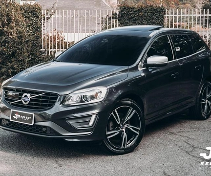 Volvo XC60 2017 Cinza — foto 1 de 3
