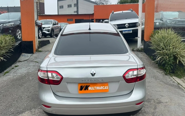 imagem-https://www.socarrao.com.br/sc-vehicle-images-prod/3698411/1788809161225-V2hhdHNBcHAgSW1hZ2UgMjAyNi0wOS0wNyBhdCAxMS41Ny4zMC5qcGVn.jpeg