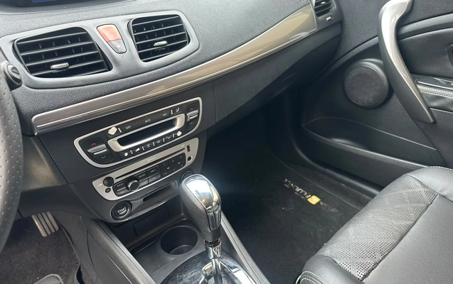 imagem-https://www.socarrao.com.br/sc-vehicle-images-prod/3698411/1788809161539-V2hhdHNBcHAgSW1hZ2UgMjAyNi0wOS0wNyBhdCAxMS41Ny4yOC5qcGVn.jpeg