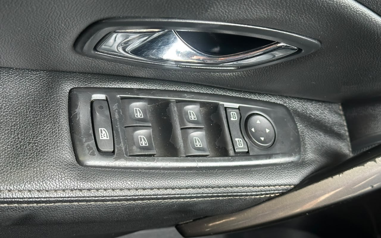 imagem-https://www.socarrao.com.br/sc-vehicle-images-prod/3698411/1788809161730-V2hhdHNBcHAgSW1hZ2UgMjAyNi0wOS0wNyBhdCAxMS41Ny4yOS5qcGVn.jpeg