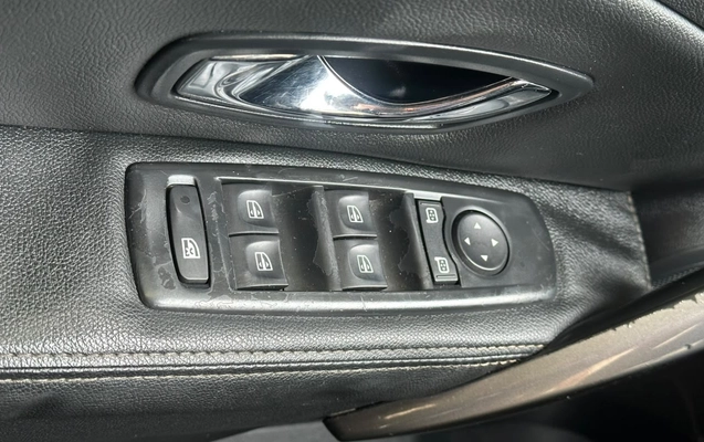imagem-https://www.socarrao.com.br/sc-vehicle-images-prod/3698411/1788809161730-V2hhdHNBcHAgSW1hZ2UgMjAyNi0wOS0wNyBhdCAxMS41Ny4yOS5qcGVn.jpeg
