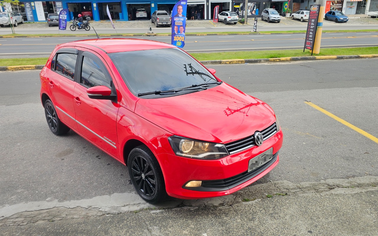 Volkswagen Gol Comfortline 1.0 T. Flex 8V 5p na cor Vermelho em Criciúma / SC - 3698537