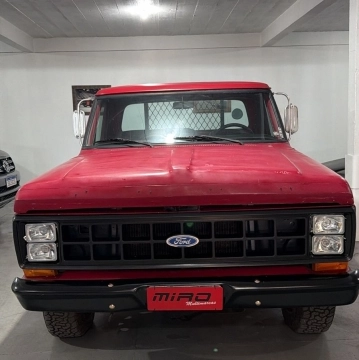 Ford F-1000 1987 Vermelho — foto 1 de 3