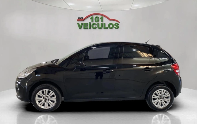 imagem-https://www.socarrao.com.br/sc-vehicle-images-prod/3706070/1788869053943-003_e5002f8bd41760b7c235186d1dbdc109.jpg
