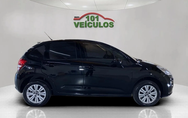 imagem-https://www.socarrao.com.br/sc-vehicle-images-prod/3706070/1788869053950-003_8d5e33755e0a03ec49af0618e88104d0.jpg
