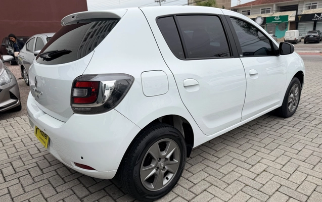 imagem-https://www.socarrao.com.br/sc-vehicle-images-prod/3706273/1789744164325-003_f2636d7bcaa551ce85dc09e85f134db2.jpeg