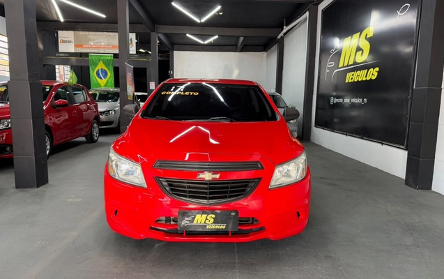 imagem-https://www.socarrao.com.br/sc-vehicle-images-prod/3706351/1788870998139-V2hhdHNBcHAgSW1hZ2UgMjAyNi0wOS0wOCBhdCAwOS4zMS41NC5qcGVn.jpeg