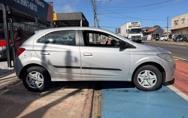 imagem-https://www.socarrao.com.br/sc-vehicle-images-prod/3706530/1788871581248-O103avjaFEav4Yo3hKZuNeVloD4PYLK6.jpg