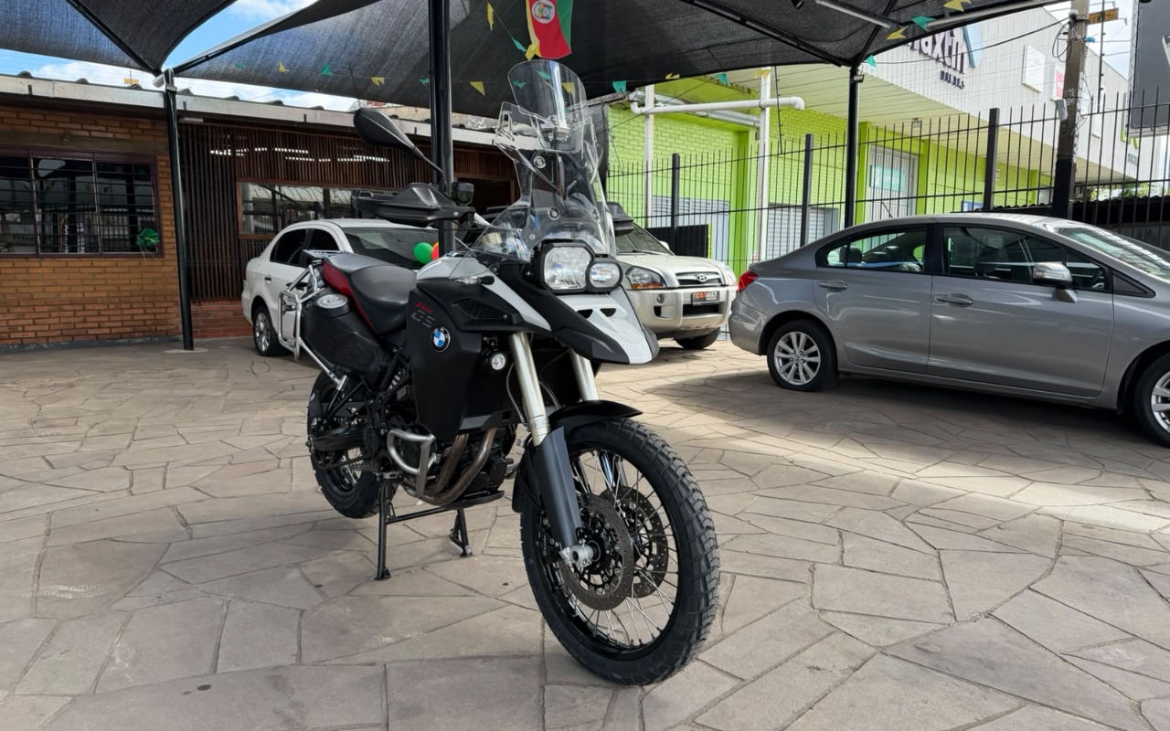 imagem-https://www.socarrao.com.br/sc-vehicle-images-prod/3706595/1788871762410-V2hhdHNBcHAgSW1hZ2UgMjAyNi0wOS0wOCBhdCAwOS40MS4wNi5qcGVn.jpeg