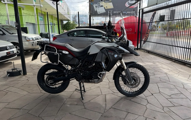 imagem-https://www.socarrao.com.br/sc-vehicle-images-prod/3706595/1788871762725-V2hhdHNBcHAgSW1hZ2UgMjAyNi0wOS0wOCBhdCAwOS40MS4wNyAoMikuanBlZw.jpeg