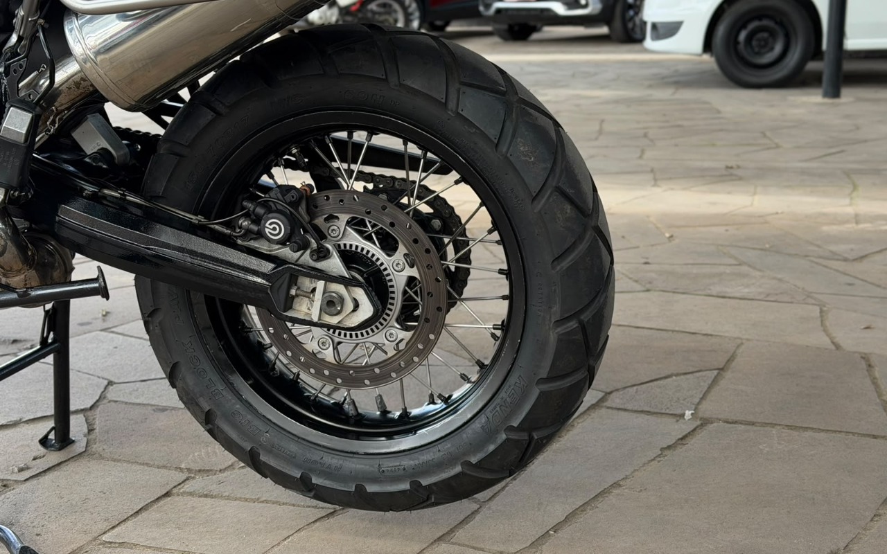imagem-https://www.socarrao.com.br/sc-vehicle-images-prod/3706595/1788871763196-V2hhdHNBcHAgSW1hZ2UgMjAyNi0wOS0wOCBhdCAwOS40MS4wOCAoNCkuanBlZw.jpeg