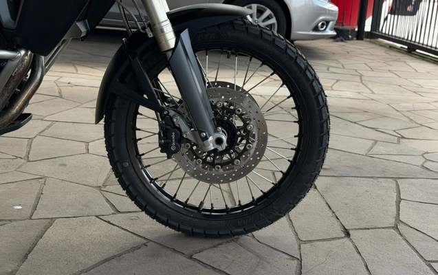 imagem-https://www.socarrao.com.br/sc-vehicle-images-prod/3706595/1788871763492-V2hhdHNBcHAgSW1hZ2UgMjAyNi0wOS0wOCBhdCAwOS40MS4wOS5qcGVn.jpeg
