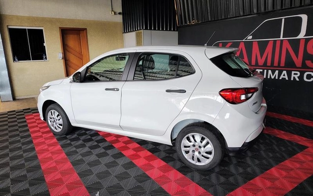 imagem-https://www.socarrao.com.br/sc-vehicle-images-prod/3706929/1789136807167-8220292_3_B_1cad24e173.jpeg