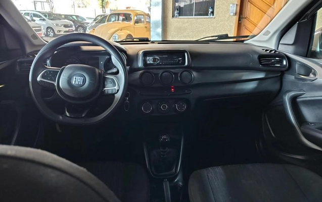 imagem-https://www.socarrao.com.br/sc-vehicle-images-prod/3706929/1789136807190-8220292_14_B_077e6f47e7.jpeg