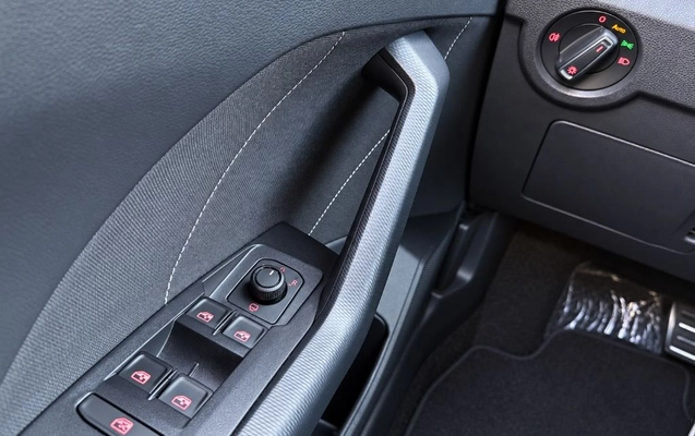 imagem-https://www.socarrao.com.br/sc-vehicle-images-prod/3706972/1788980071736-gb-e3f5ea5.jpeg