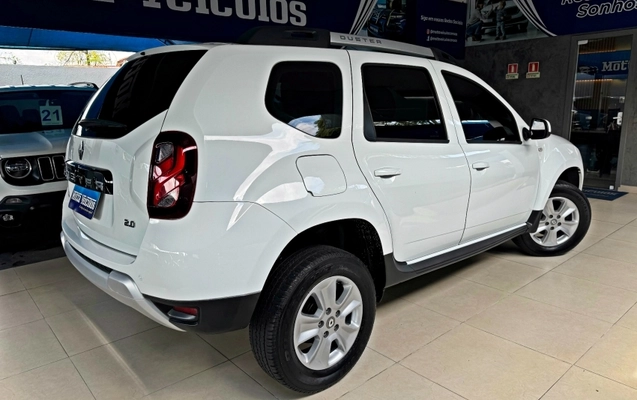 imagem-https://www.socarrao.com.br/sc-vehicle-images-prod/3707093/1788872868183-TVwcuIJs15eMgqLpDZzwevjf51xy735S.jpg