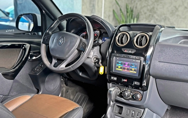 imagem-https://www.socarrao.com.br/sc-vehicle-images-prod/3707093/1788872868192-8ARXIELpvC8UtRfPxdpchhuWVoKXLFUP.jpg