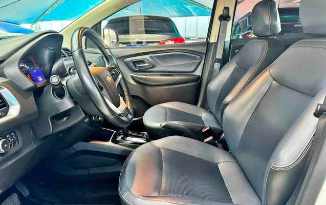imagem-https://www.socarrao.com.br/sc-vehicle-images-prod/3707095/1788872871776-FLQblbcMZAJZejTHbCGjhJGiJrDenXWj.jpg