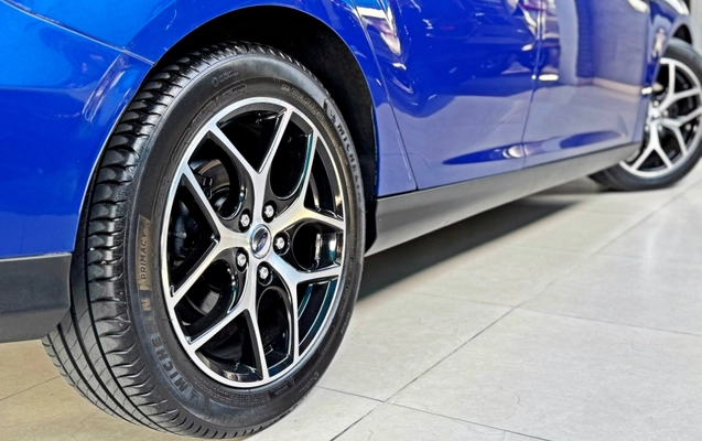imagem-https://www.socarrao.com.br/sc-vehicle-images-prod/3707101/1788872880538-wLVaPH1eqMLf6s7TV7FGpMmvftOPMEVB.jpg