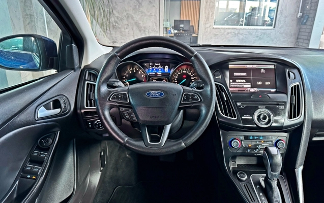imagem-https://www.socarrao.com.br/sc-vehicle-images-prod/3707101/1788872880539-OSuILE6EKpThksBzBERMKJfLOkfN7ZSQ.jpg