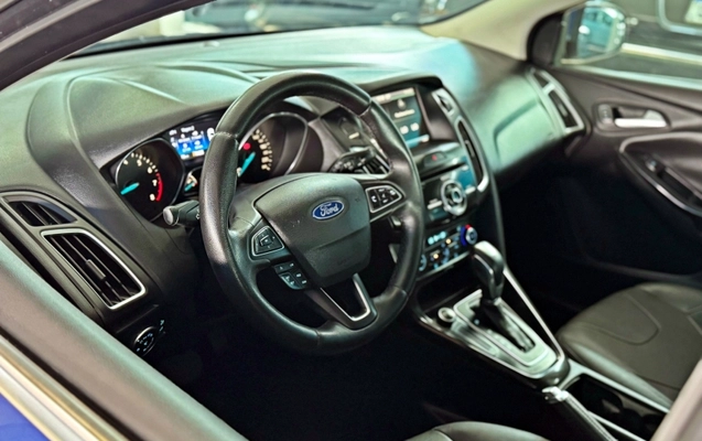 imagem-https://www.socarrao.com.br/sc-vehicle-images-prod/3707101/1788872880539-y9QUsvJlxdZOwQOUjZOf79lM43apyeV8.jpg