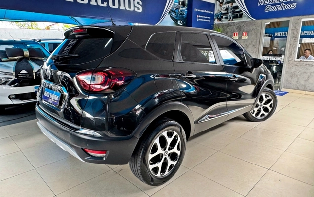 imagem-https://www.socarrao.com.br/sc-vehicle-images-prod/3707103/1788872884689-YHJv5EzAgTULn92rKGgR0CQf9Mogp5N0.jpg