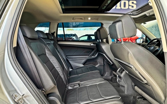 imagem-https://www.socarrao.com.br/sc-vehicle-images-prod/3707105/1788872888021-6ys8q0wHzcwKEW5UYSZ50EQtJaG6CVvt.jpg