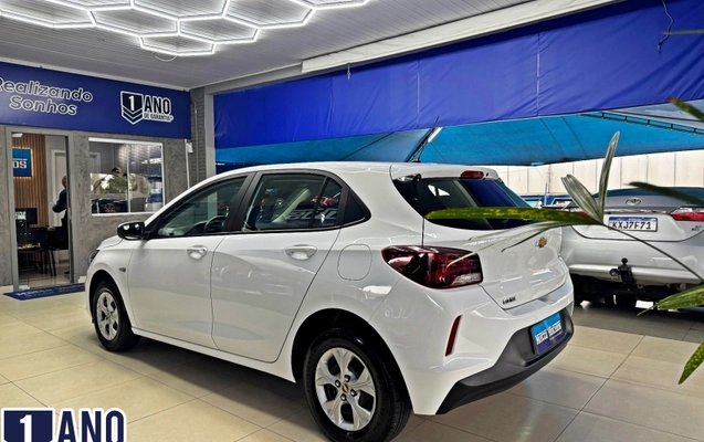 imagem-https://www.socarrao.com.br/sc-vehicle-images-prod/3707111/1788872896300-TZYJ3nMBileIzNIs3Wu3jJzakNXfD5ZW.jpg