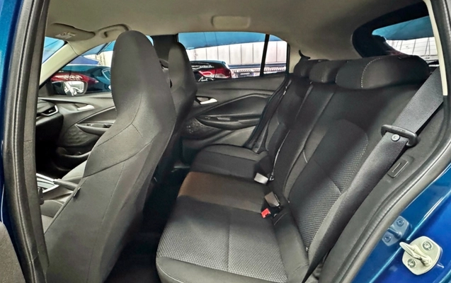imagem-https://www.socarrao.com.br/sc-vehicle-images-prod/3707117/1788872907091-2dQfJ7DK3amhAIKp3lMsxYPkdc6tdPLB.jpg