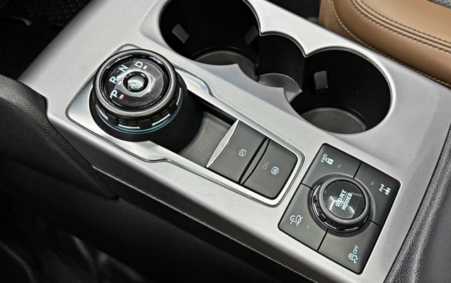 imagem-https://www.socarrao.com.br/sc-vehicle-images-prod/3707134/1788872929558-a96sazjrZvyaEGN2uRDb2dyK62sGtXzU.jpg