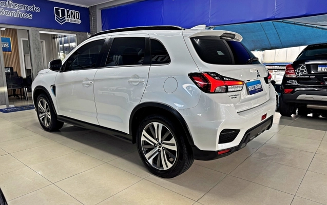 imagem-https://www.socarrao.com.br/sc-vehicle-images-prod/3707150/1788872944796-Q1NXqqj2Op4UCVCxNJN7hfxF2dKtl3cv.jpg