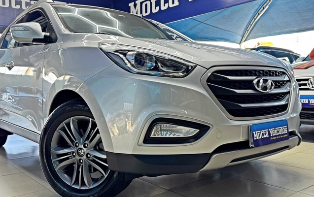 imagem-https://www.socarrao.com.br/sc-vehicle-images-prod/3707152/1789590520669-p886UP9a7B7LE4WS0ZRna8y9weVgg5G0.jpg