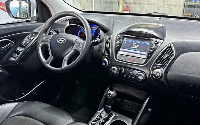 imagem-https://www.socarrao.com.br/sc-vehicle-images-prod/3707152/1789590520673-hLhUfJcwrc1uexAUnuKSXcfjfWml43oi.jpg