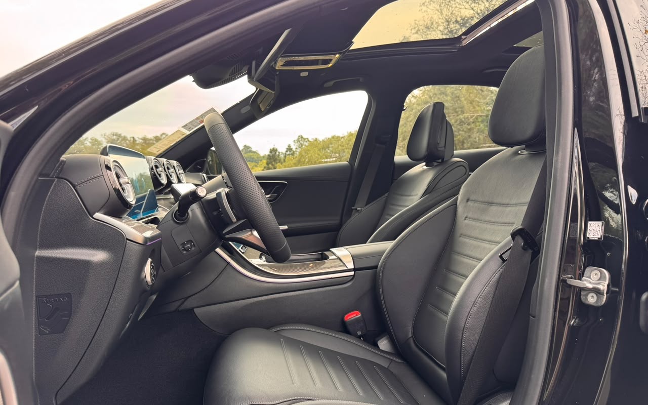 imagem-https://www.socarrao.com.br/sc-vehicle-images-prod/3707388/1788873484622-V2hhdHNBcHAgSW1hZ2UgMjAyNi0wOS0wOCBhdCAwOS40NC4xMiAoMikuanBlZw.jpeg