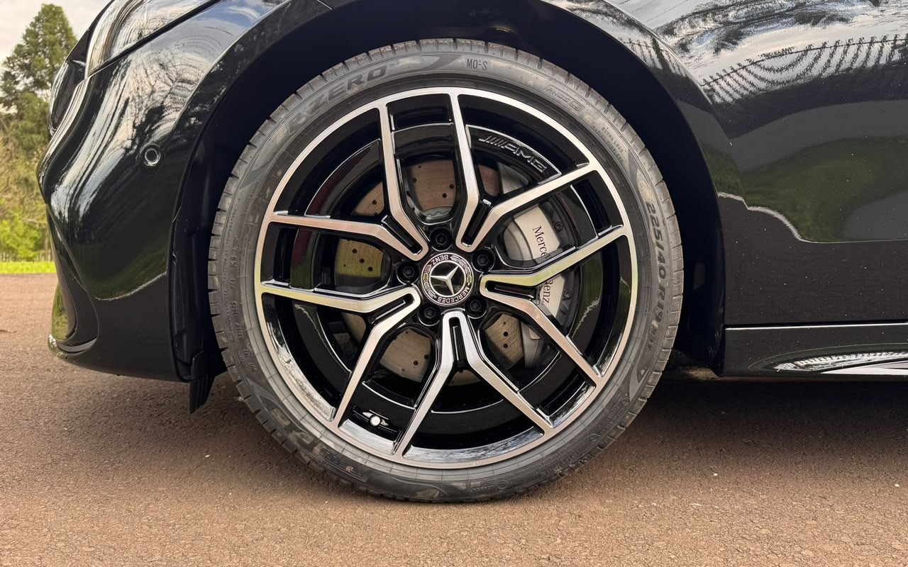 imagem-https://www.socarrao.com.br/sc-vehicle-images-prod/3707388/1788873484744-V2hhdHNBcHAgSW1hZ2UgMjAyNi0wOS0wOCBhdCAwOS40NC4xMyAoMSkuanBlZw.jpeg