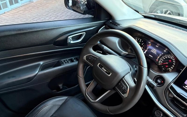 imagem-https://www.socarrao.com.br/sc-vehicle-images-prod/3707657/1788873976963-8364095_6_B_a8befd822a.jpeg