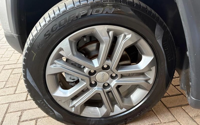 imagem-https://www.socarrao.com.br/sc-vehicle-images-prod/3707657/1788873976975-8364095_13_B_57ab58c62f.jpeg