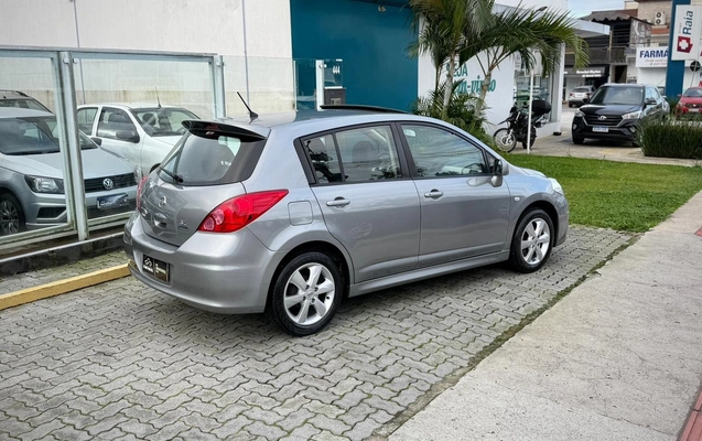imagem-https://www.socarrao.com.br/sc-vehicle-images-prod/3707805/1788874298666-57a31694-add7-4f91-b4a8-8d76709f6ca2.jpg