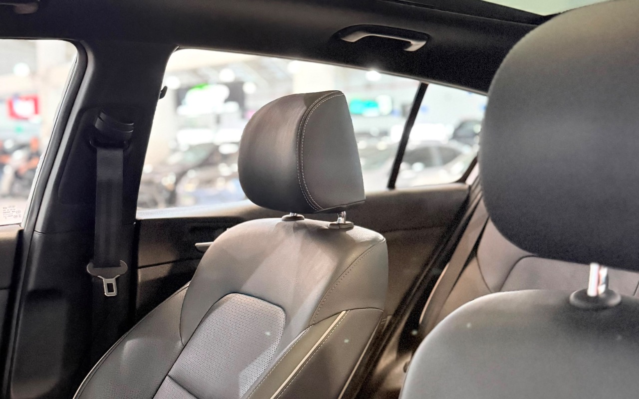 imagem-https://www.socarrao.com.br/sc-vehicle-images-prod/3708077/1788874942322-M2QxYjI3ZTQtYTliMC00OTY2LWIyODYtYTAzYTEyZjg2NmRkLmpwZWc.jpeg