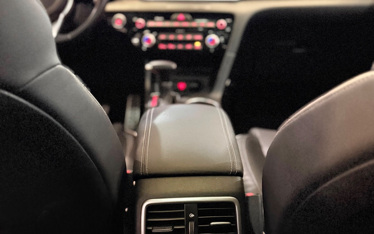 imagem-https://www.socarrao.com.br/sc-vehicle-images-prod/3708077/1788874942478-ZTA0ZDYyOTItODk5OC00OGViLWI5MjctOTcxN2Y4NTc1NGRjLmpwZWc.jpeg