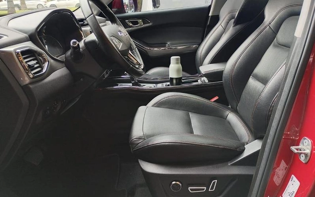 imagem-https://www.socarrao.com.br/sc-vehicle-images-prod/3708122/1789591983744-8277776_11_B_249c1600d4.jpeg