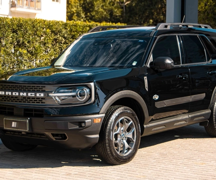Ford Bronco 2021 Preto — foto 1 de 3