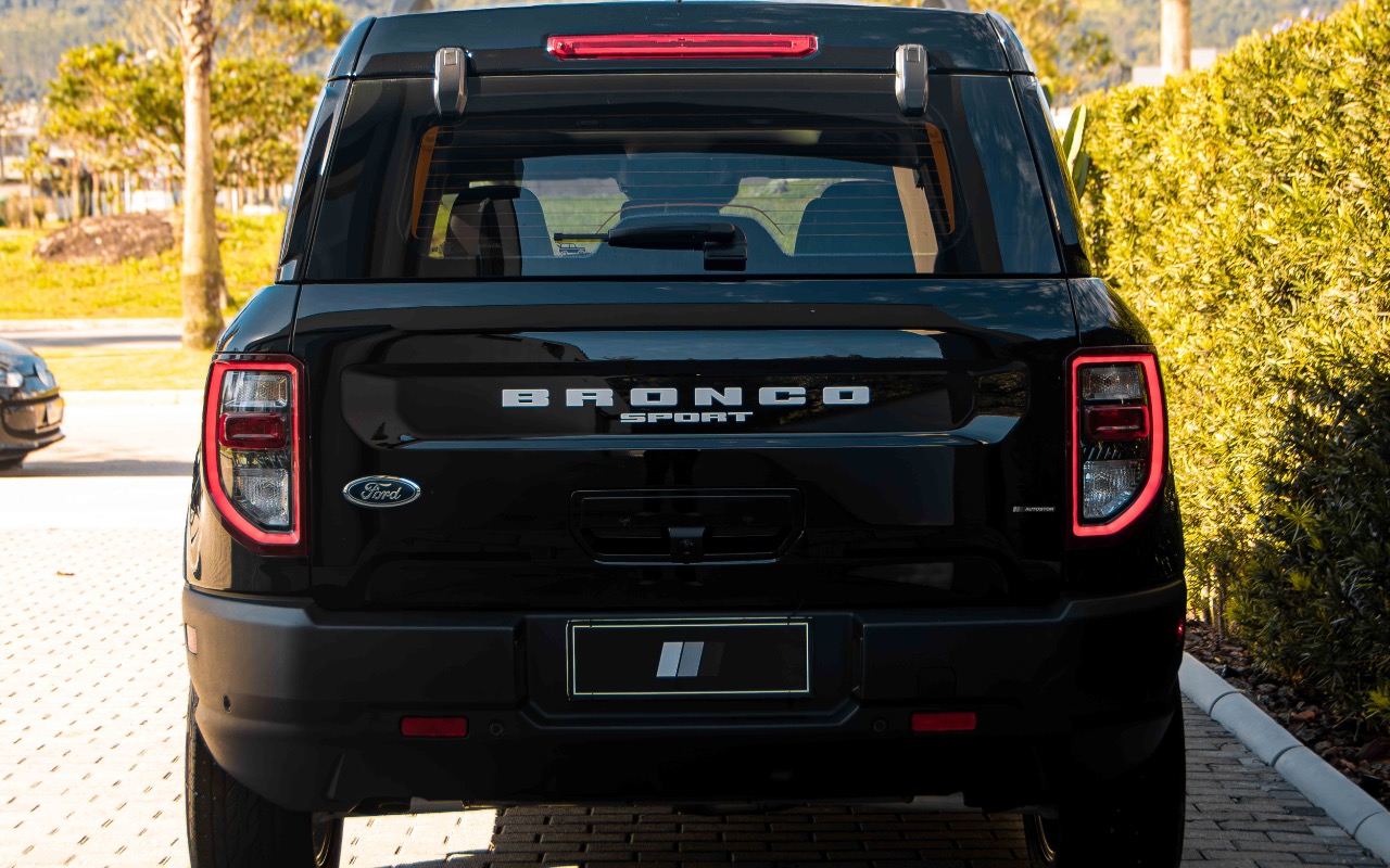 imagem-https://www.socarrao.com.br/sc-vehicle-images-prod/3708141/1788875176102-YnJvbmNvMi5qcGc.jpg